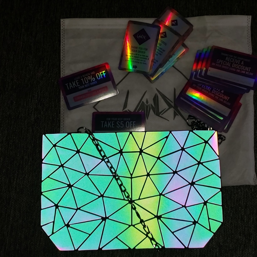 Luminesk star chain purse